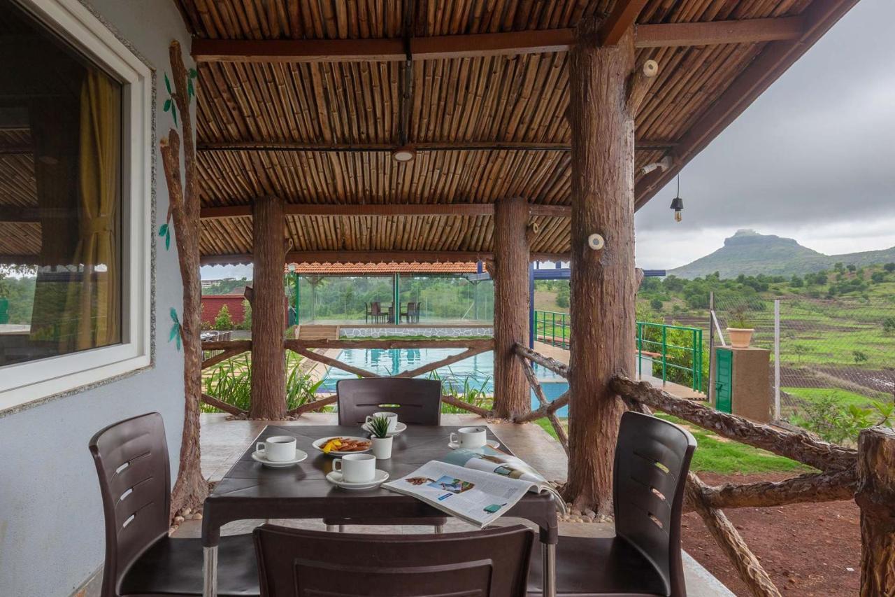 Stayvista'S Ficus Farms - Mountain-View Haven With Rustic Artsy Interiors, Outdoor Pool, Glasshouse, Home Theatre & Karaoke Delight Igatpuri Zewnętrze zdjęcie