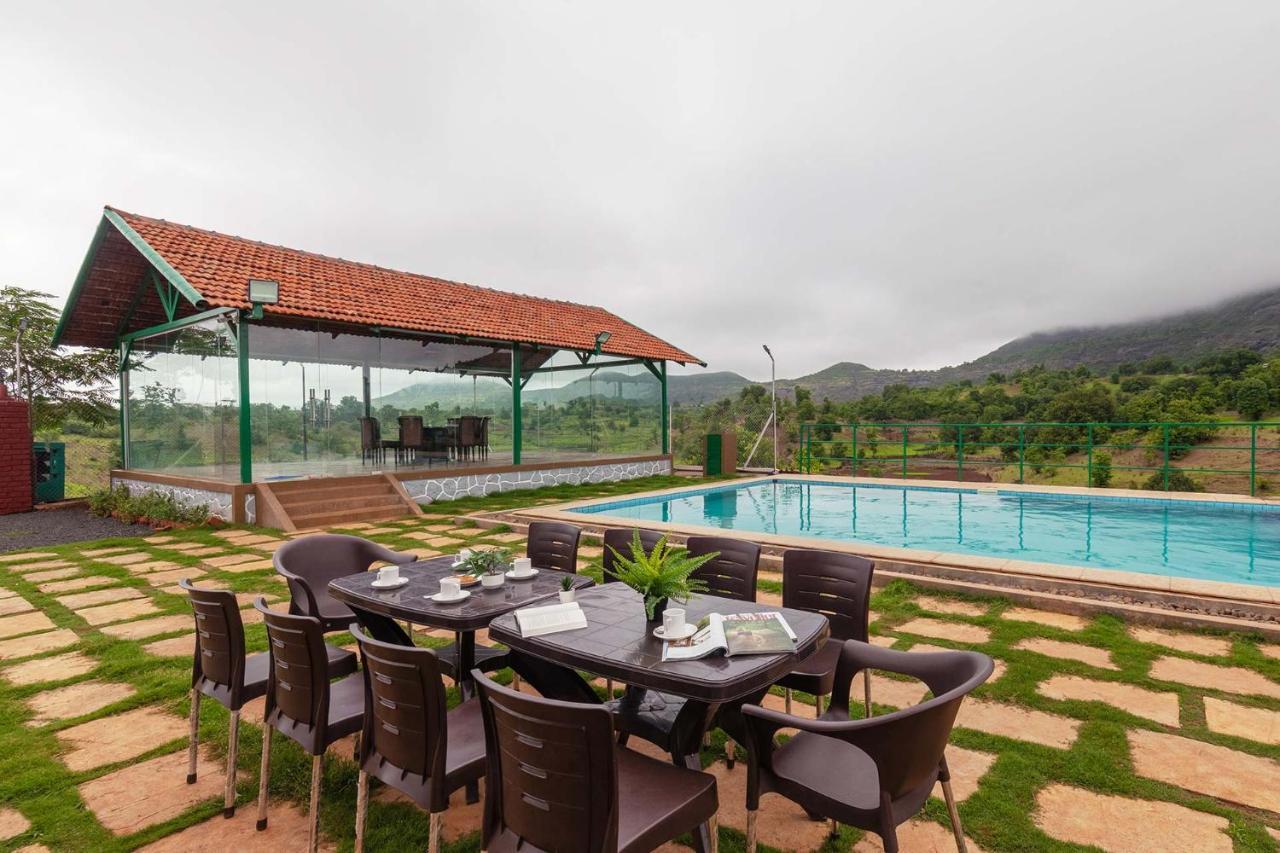 Stayvista'S Ficus Farms - Mountain-View Haven With Rustic Artsy Interiors, Outdoor Pool, Glasshouse, Home Theatre & Karaoke Delight Igatpuri Zewnętrze zdjęcie